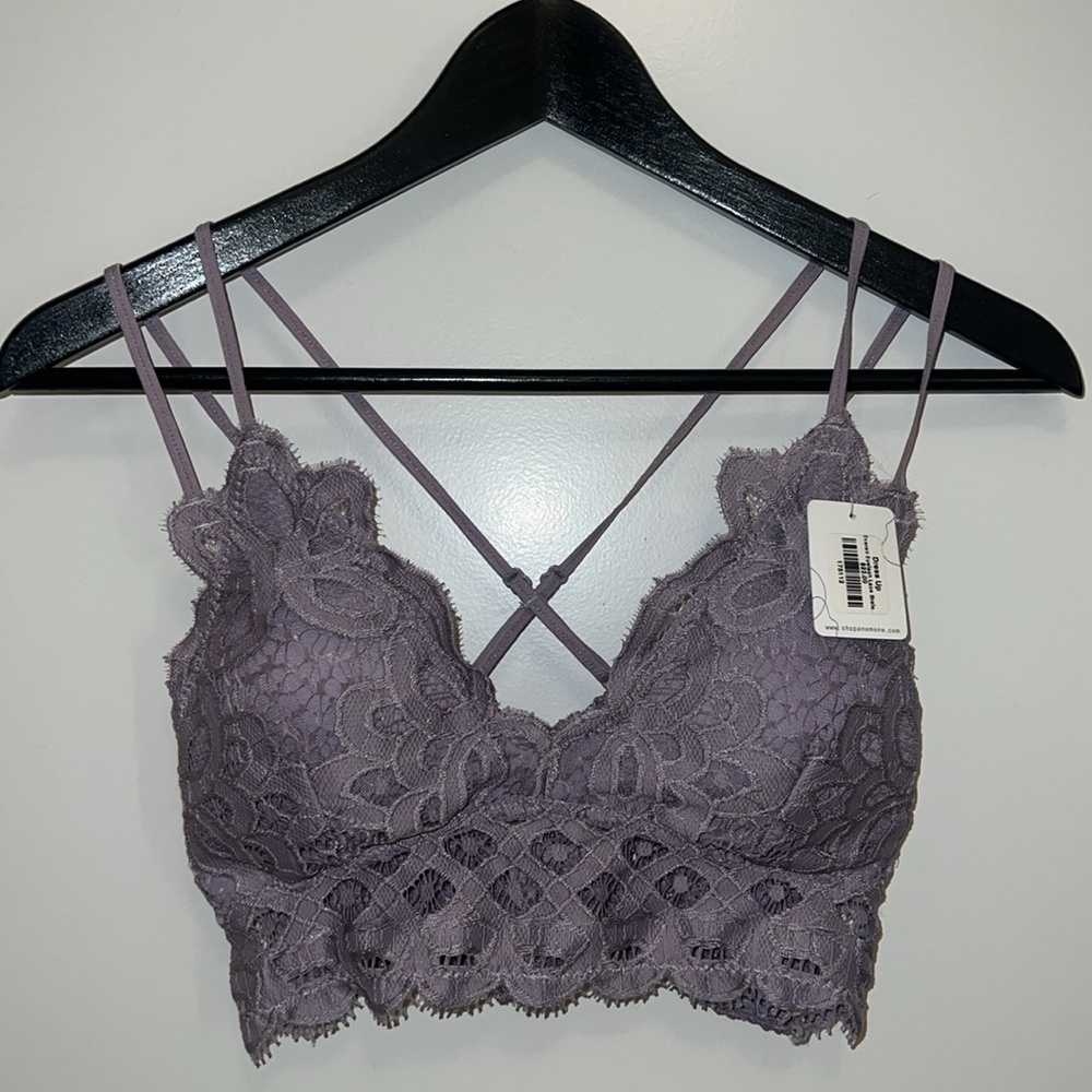 Lace Bralette in Lavender